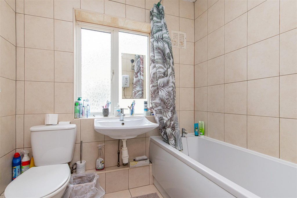 Images for Milton Road, Corby EAID:oscarjamesapi BID:2