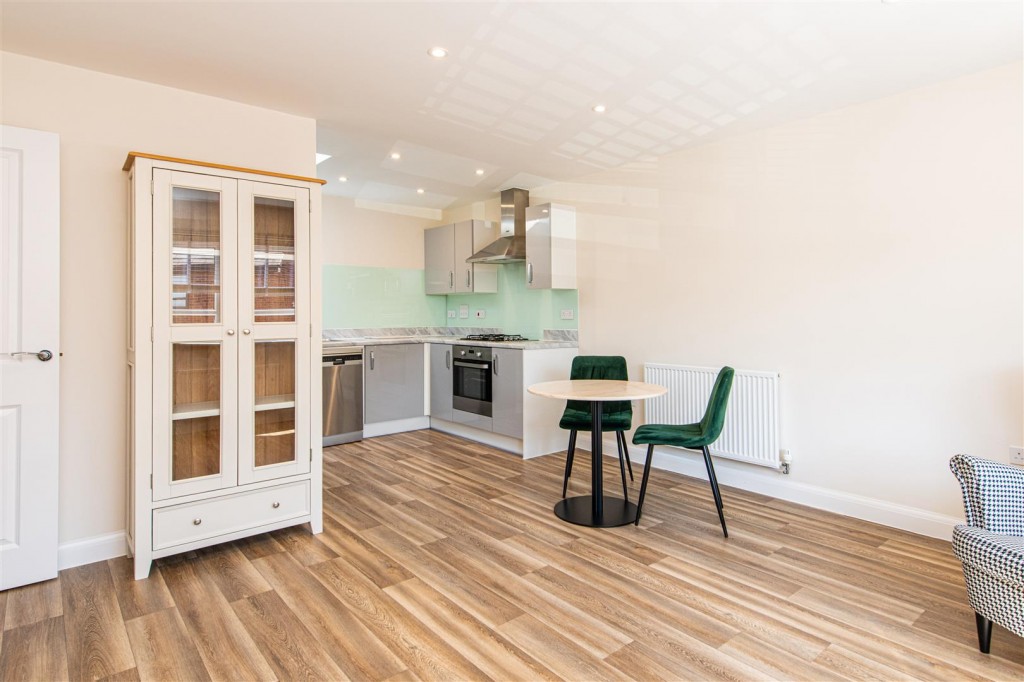 Images for Bunnet Road, Wellingborough EAID:oscarjamesapi BID:6