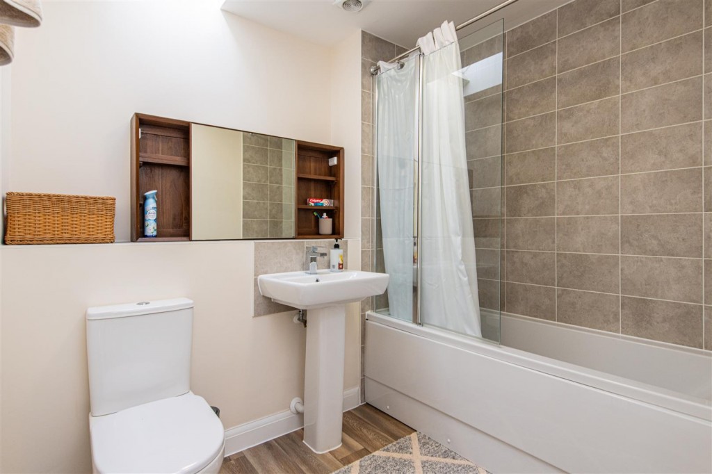 Images for Bunnet Road, Wellingborough EAID:oscarjamesapi BID:6
