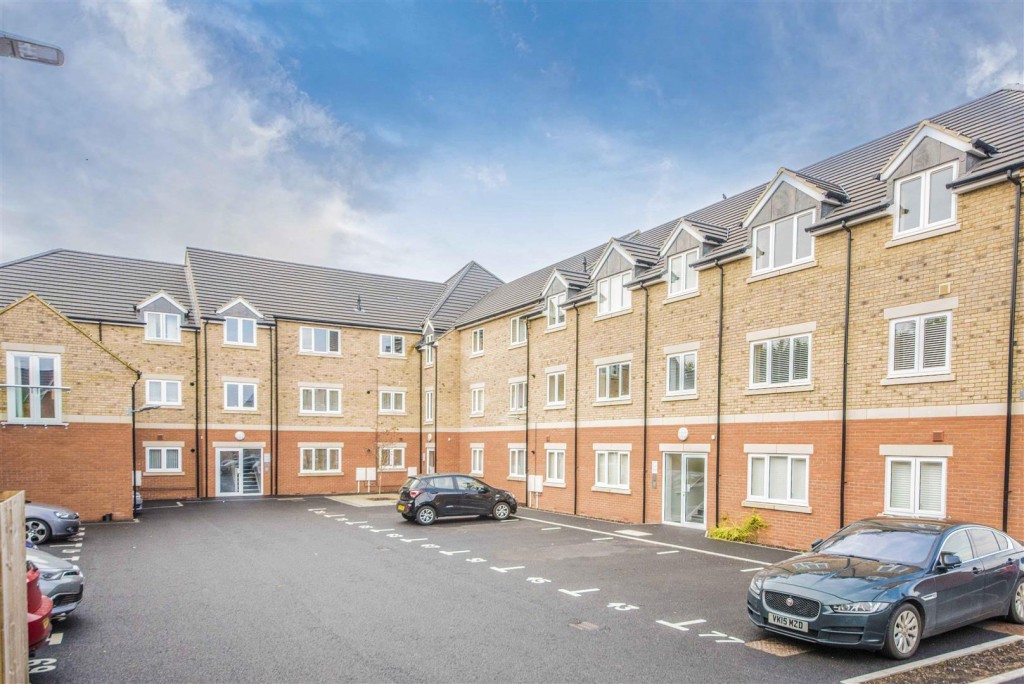 Images for Chichele Street, Higham Ferrers EAID:oscarjamesapi BID:8
