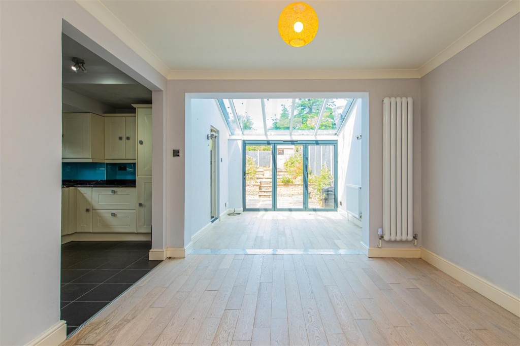 Images for Crescent Close, Market Harborough EAID:oscarjamesapi BID:5