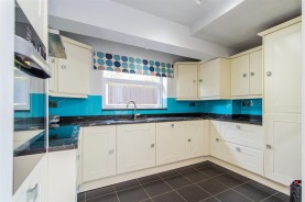 Images for Crescent Close, Market Harborough