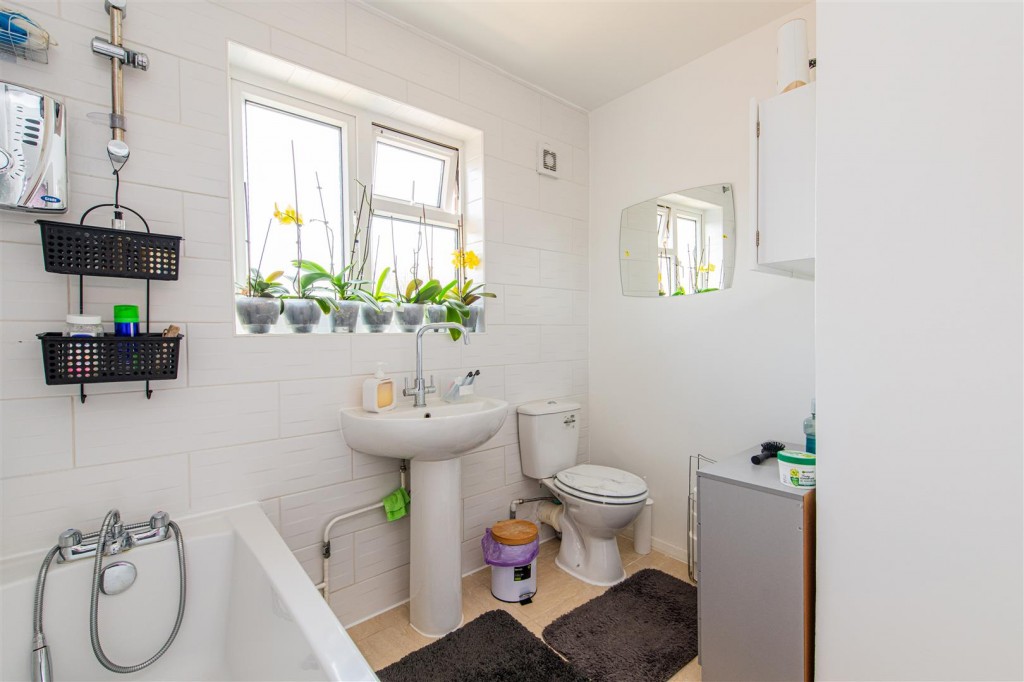 Images for Kathleen Drive, Kettering EAID:oscarjamesapi BID:2