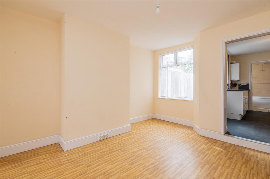 Images for Bath Road, Kettering EAID:oscarjamesapi BID:2
