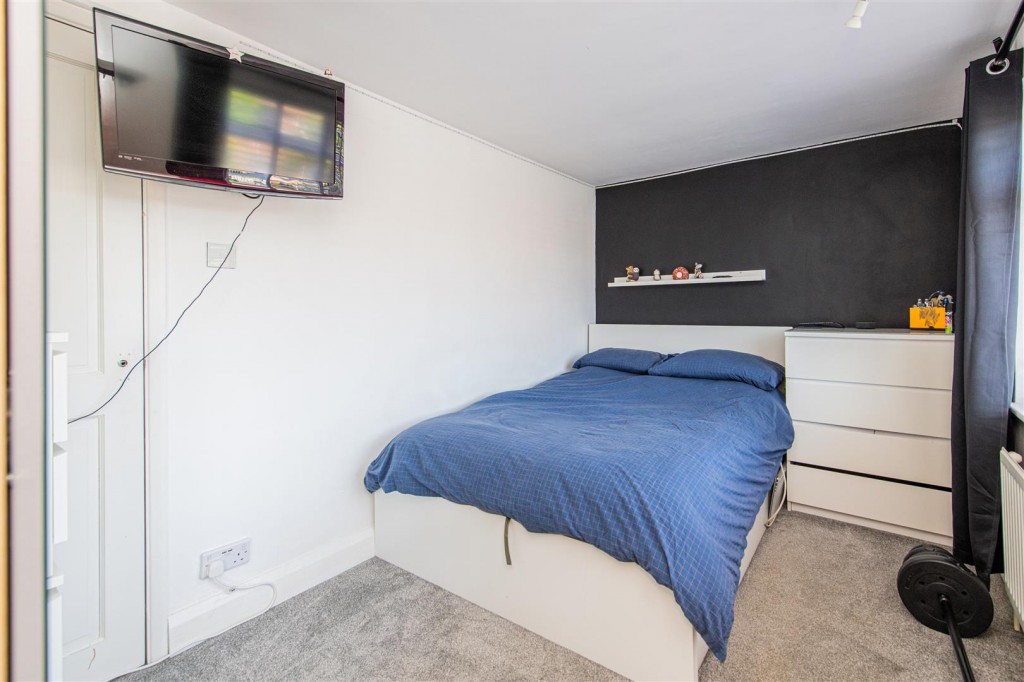 Images for Station Road, Burton Latimer EAID:oscarjamesapi BID:3