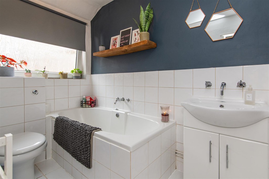 Images for Lawson Street, Kettering EAID:oscarjamesapi BID:2