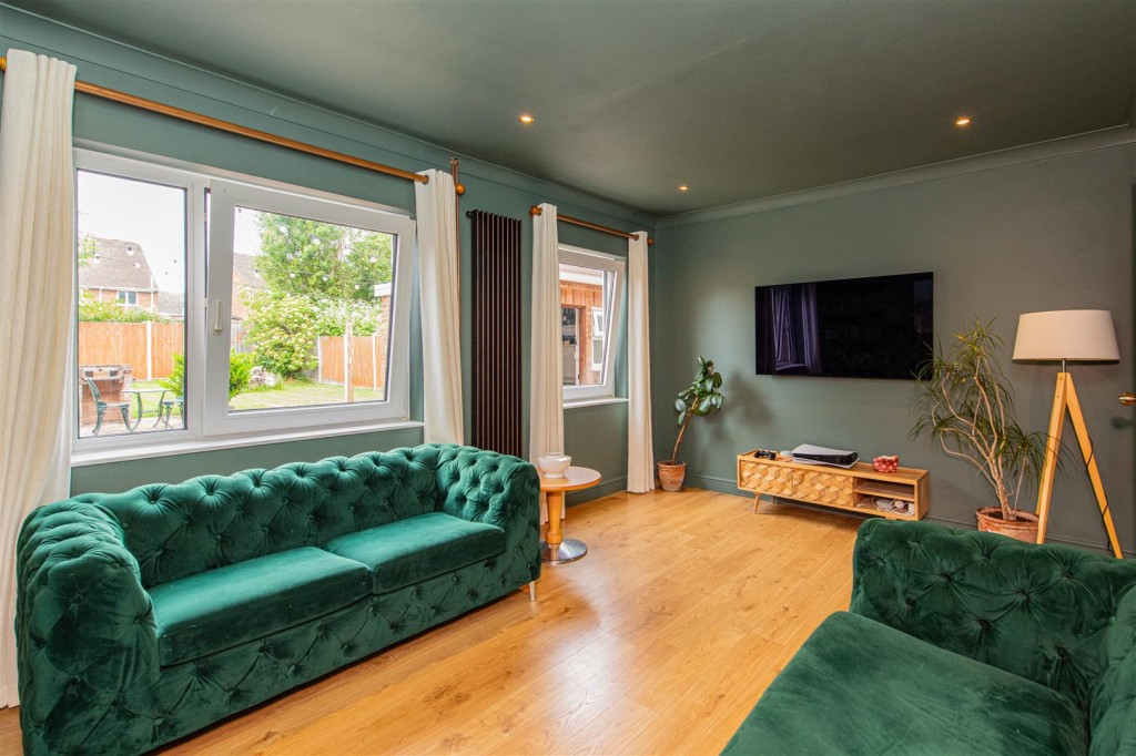 Images for Forest Gate Road, Corby EAID:oscarjamesapi BID:4