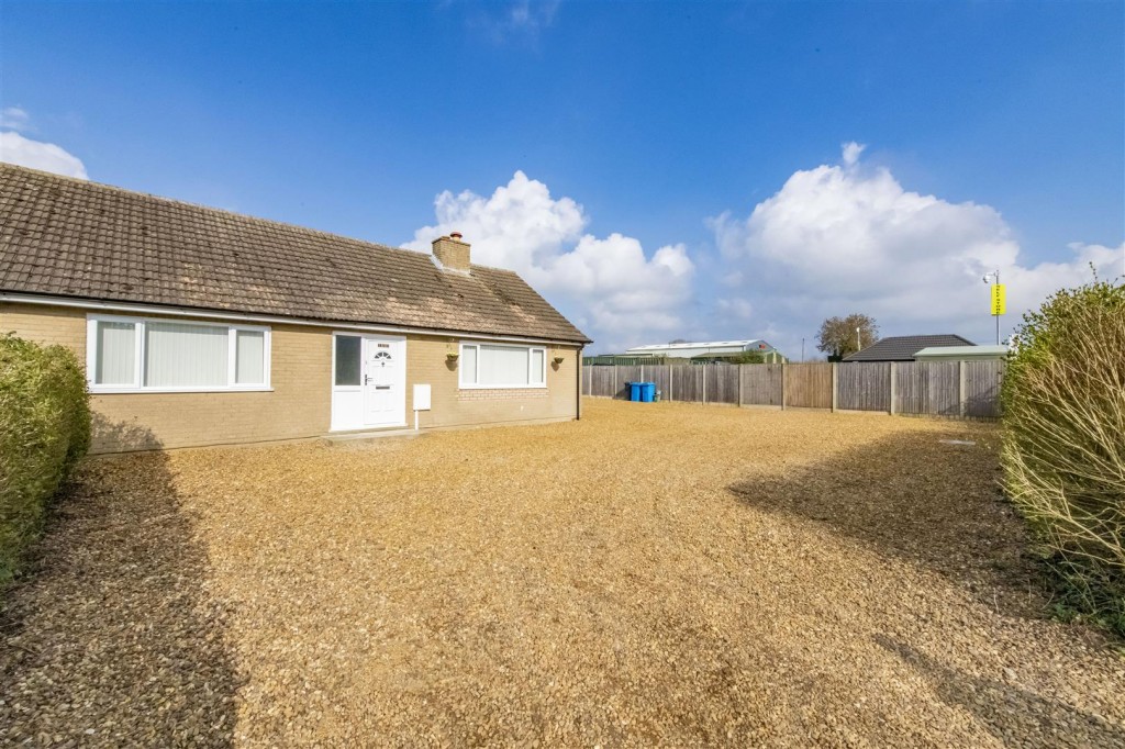 Images for Kettering Road, Weldon, Corby EAID:oscarjamesapi BID:2