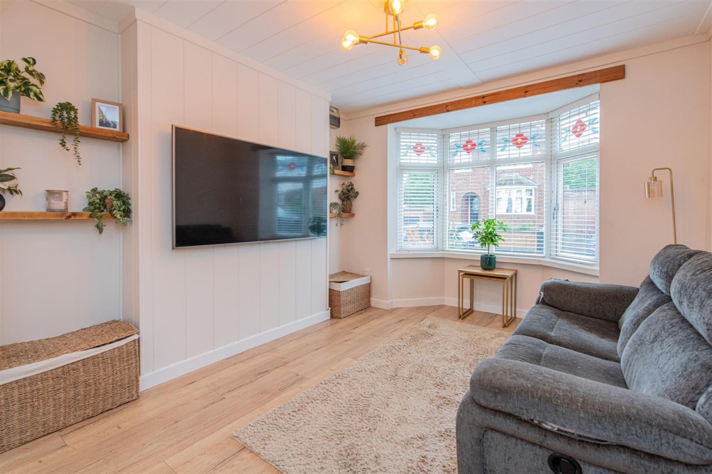 Images for Pioneer Avenue, Burton Latimer EAID:oscarjamesapi BID:3