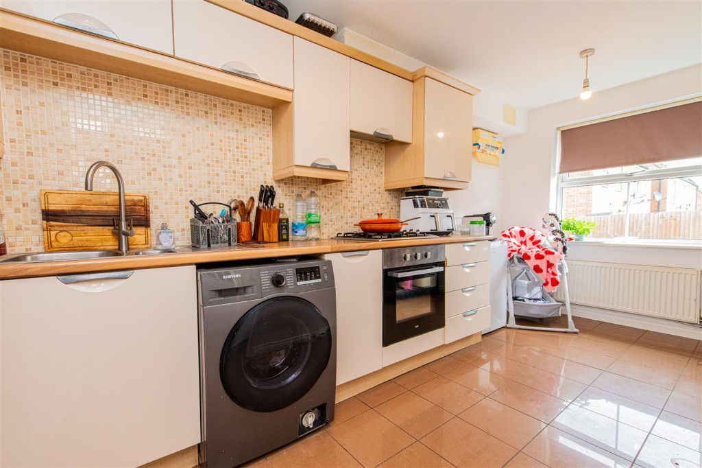 Images for Lark Close, Corby EAID:oscarjamesapi BID:2