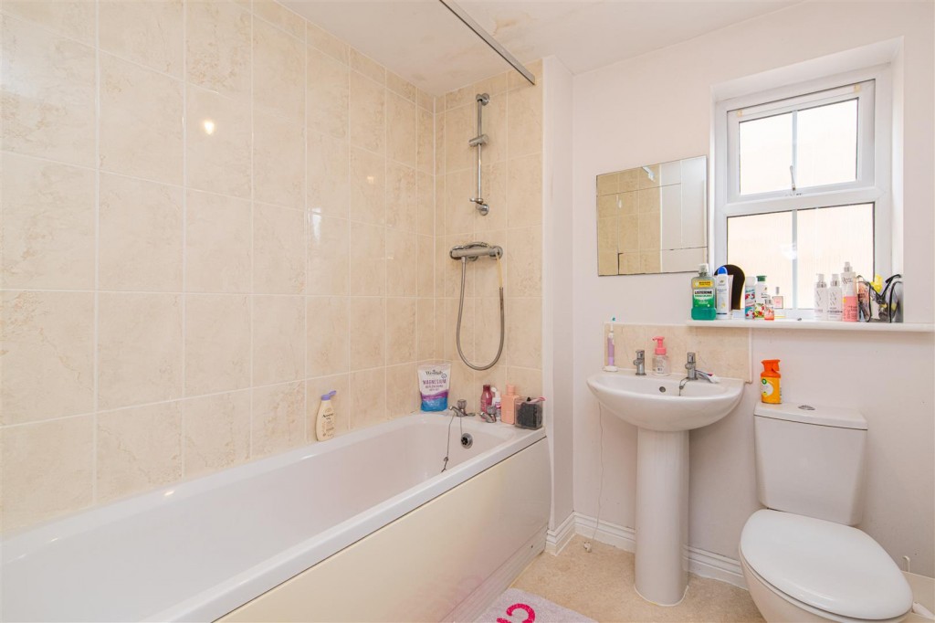 Images for Lark Close, Corby EAID:oscarjamesapi BID:2