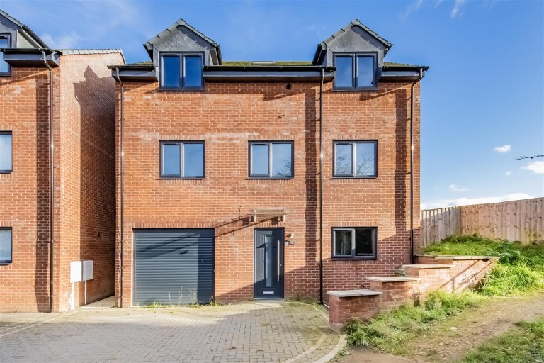 Jacques Road, Burton Latimer, Kettering - EAID:oscarjamesapi, BID:2