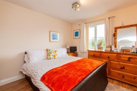 Images for Dunnock Road, Corby