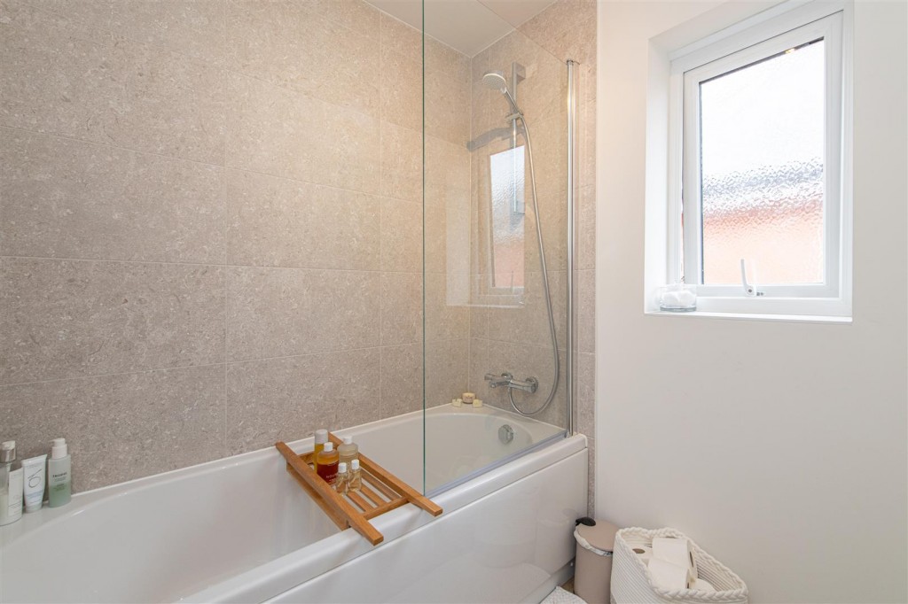Images for Dunlin Drive, Desborough EAID:oscarjamesapi BID:5