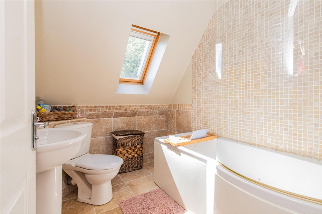 Images for Harlestone Road, Northampton EAID:oscarjamesapi BID:1
