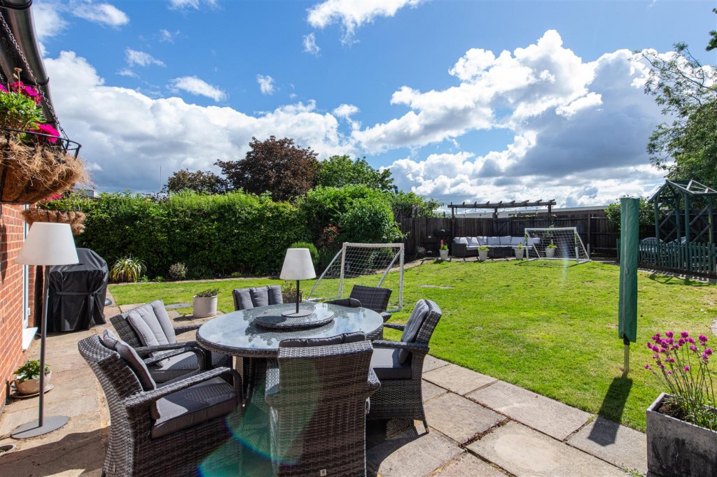Images for Harlestone Road, Northampton EAID:oscarjamesapi BID:1