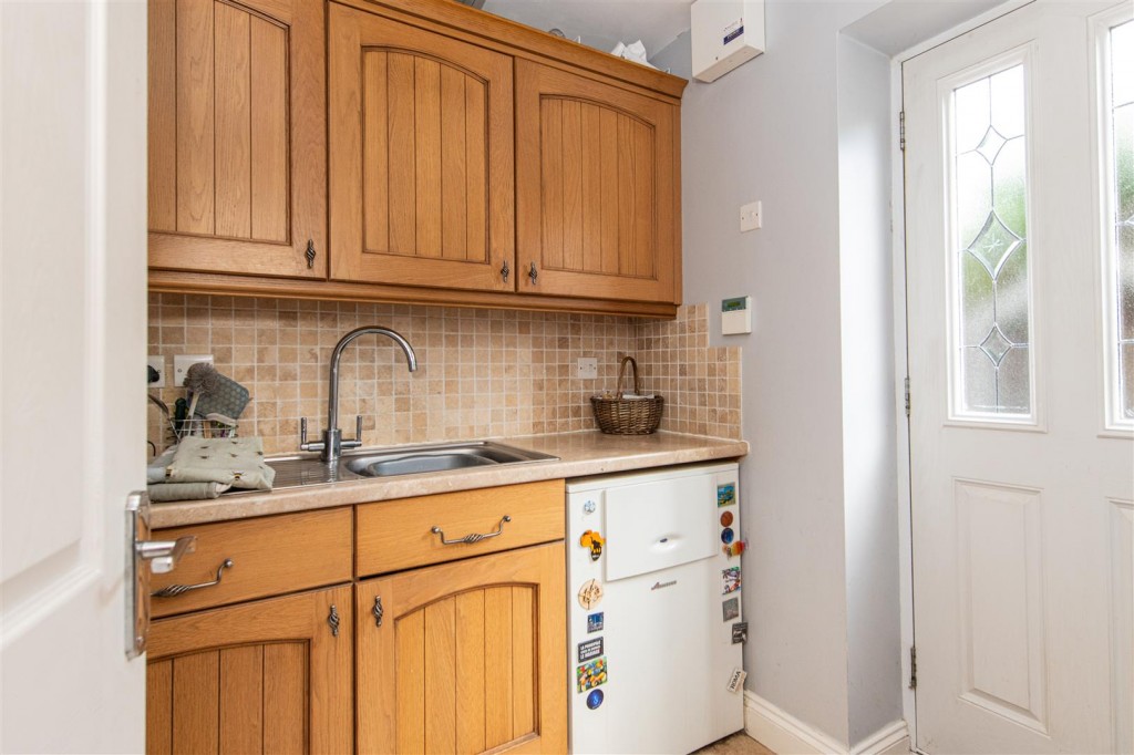 Images for Harlestone Road, Northampton EAID:oscarjamesapi BID:1
