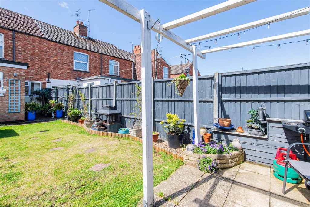 Images for Edinburgh Road, Kettering EAID:oscarjamesapi BID:2