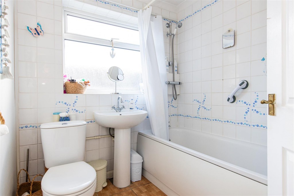 Images for Edinburgh Road, Kettering EAID:oscarjamesapi BID:2
