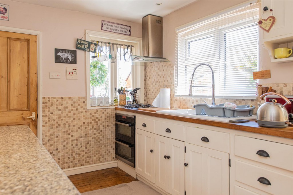 Images for Wellingborough Road, Broughton EAID:oscarjamesapi BID:2