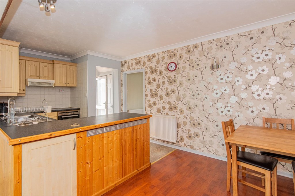 Images for Regent Close, Burton Latimer EAID:oscarjamesapi BID:3