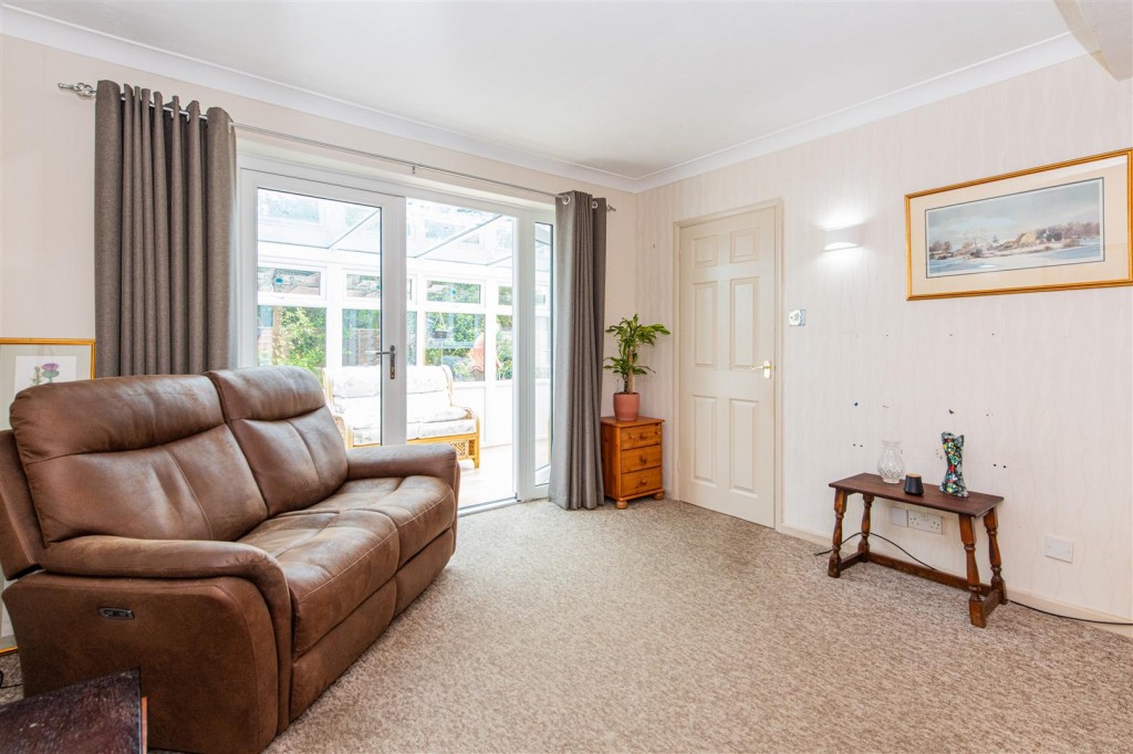 Images for Regent Close, Burton Latimer EAID:oscarjamesapi BID:3