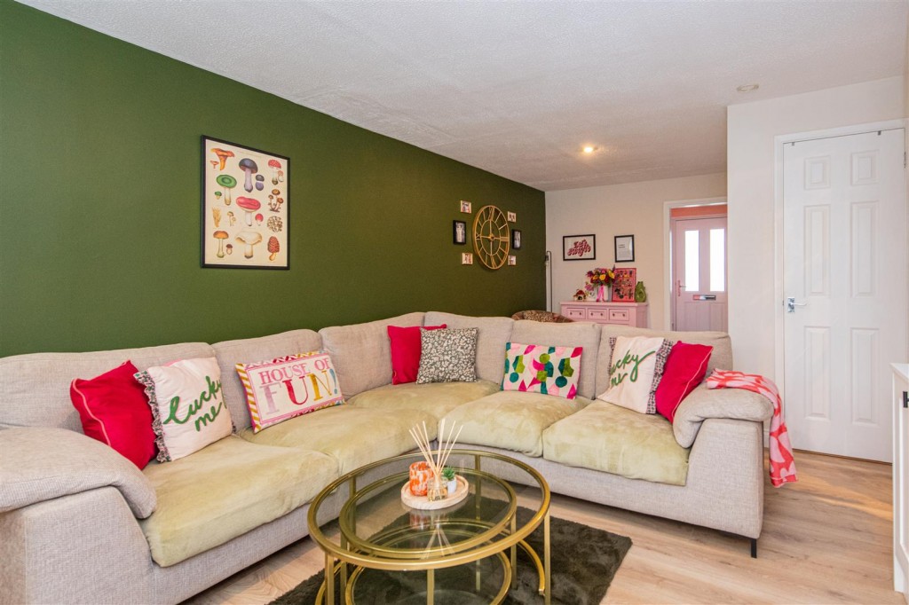 Images for Marriott Close, Irthlingborough EAID:oscarjamesapi BID:8