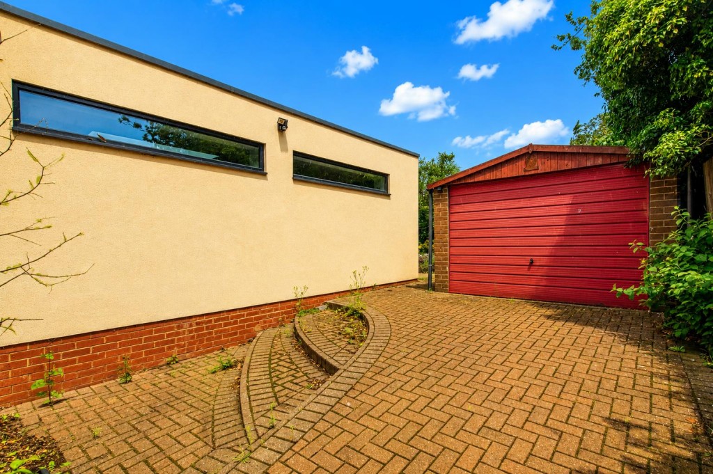 Images for Northampton Road, Higham Ferrers EAID:oscarjamesapi BID:8
