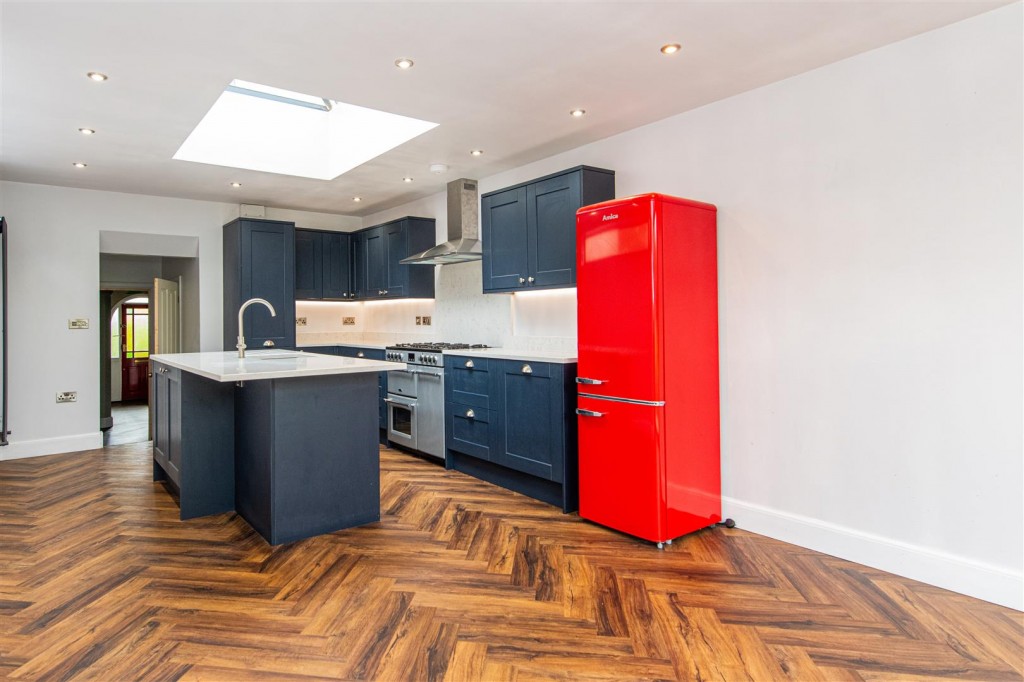 Images for Northampton Road, Higham Ferrers EAID:oscarjamesapi BID:8