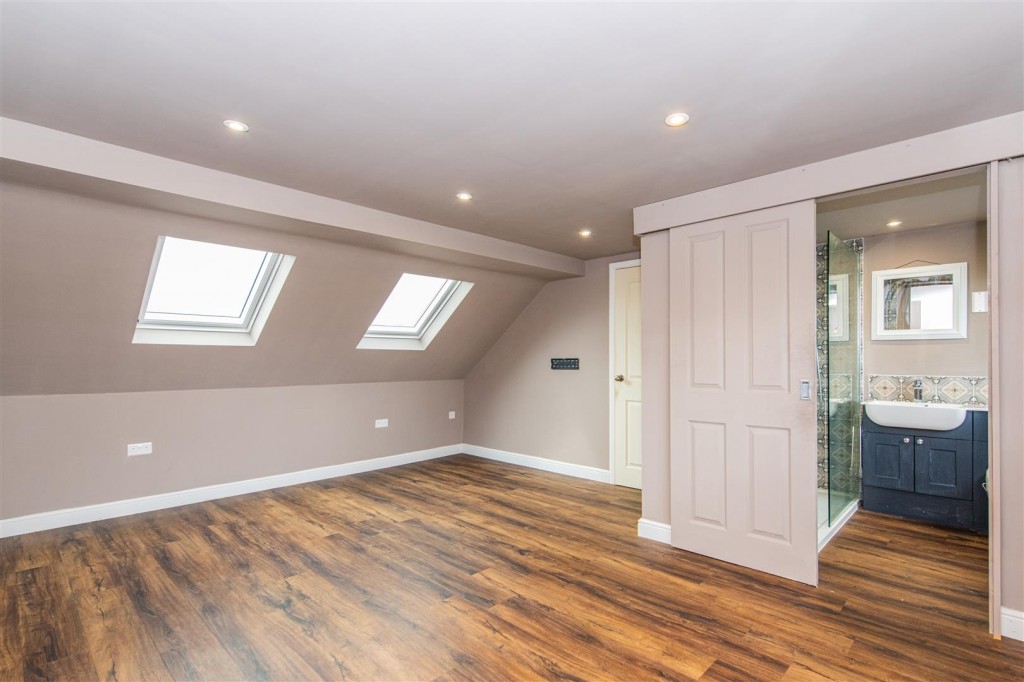 Images for Northampton Road, Higham Ferrers EAID:oscarjamesapi BID:8