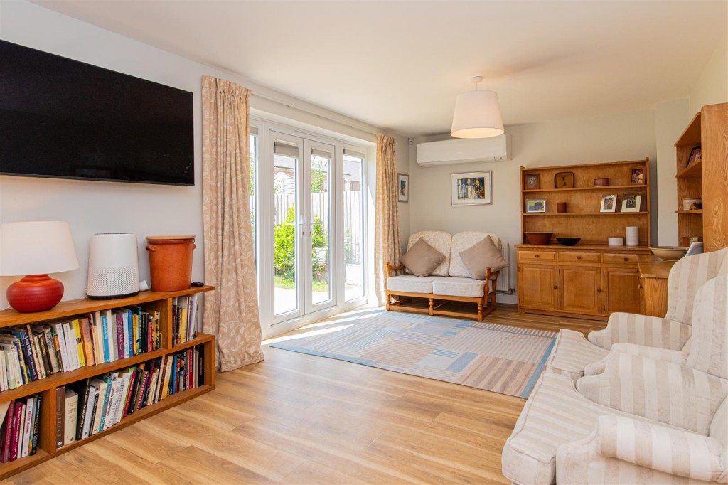 Images for Townend Close, Husbands Bosworth, Lutterworth EAID:oscarjamesapi BID:5
