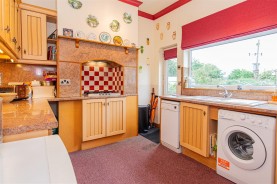 Images for Rothwell Road, Desborough, Kettering