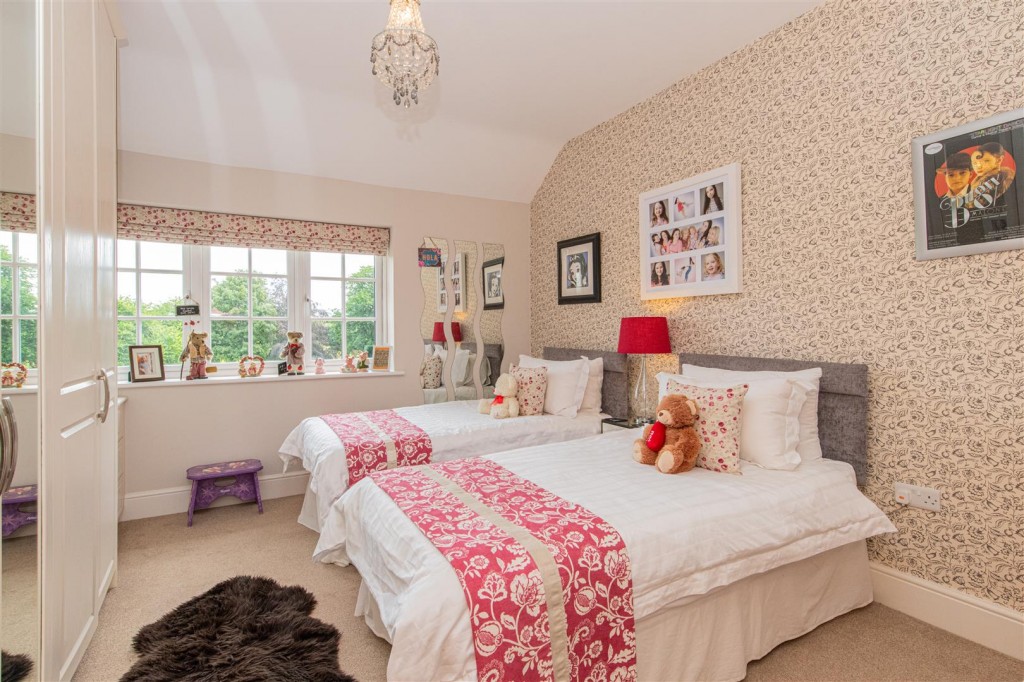 Images for Desborough Road, Rushton EAID:oscarjamesapi BID:2
