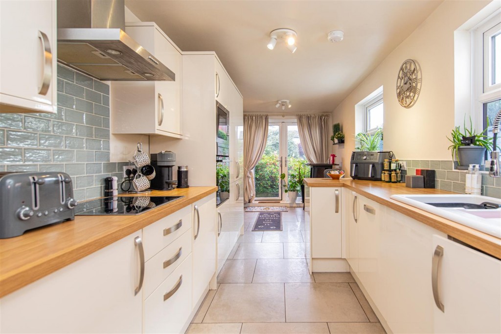 Images for Broadway, Kettering EAID:oscarjamesapi BID:2