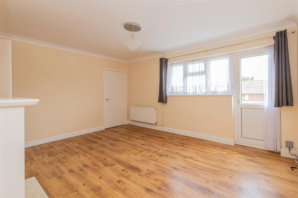 Images for Weekley Glebe Road, Kettering EAID:oscarjamesapi BID:2