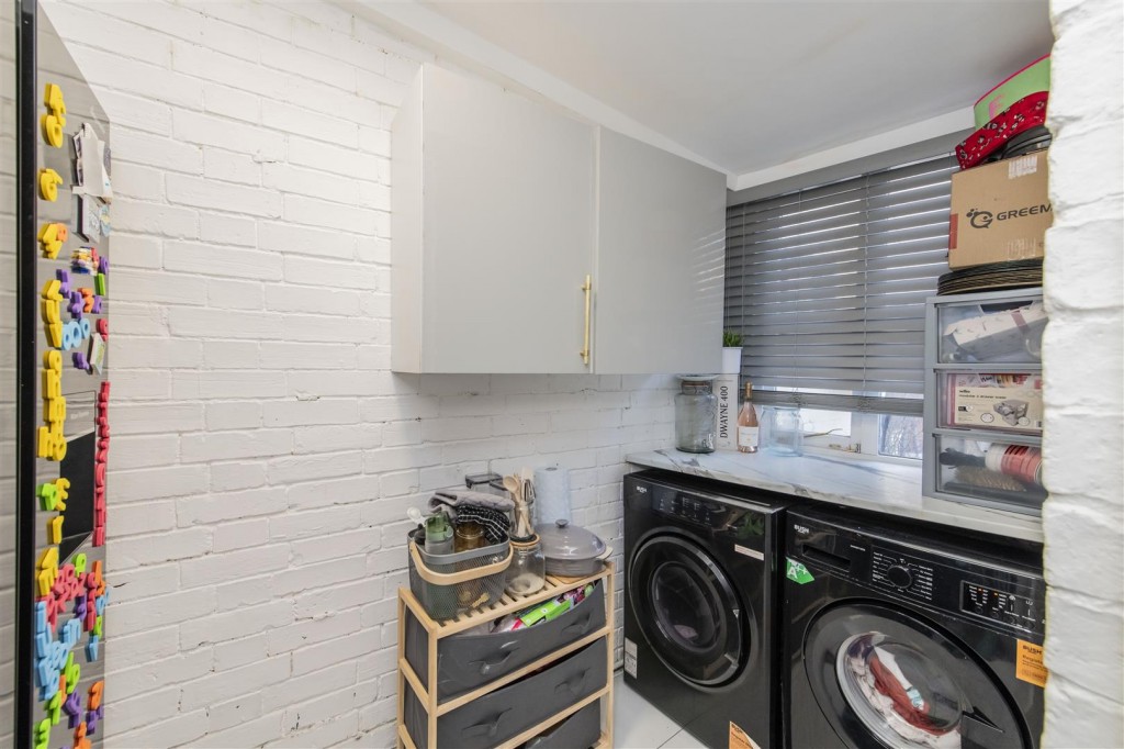 Images for Oxford Street, Wellingborough EAID:oscarjamesapi BID:6
