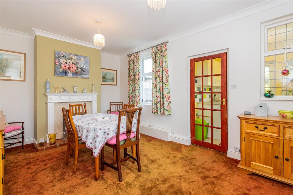 Images for Bird Street, Burton Latimer EAID:oscarjamesapi BID:3