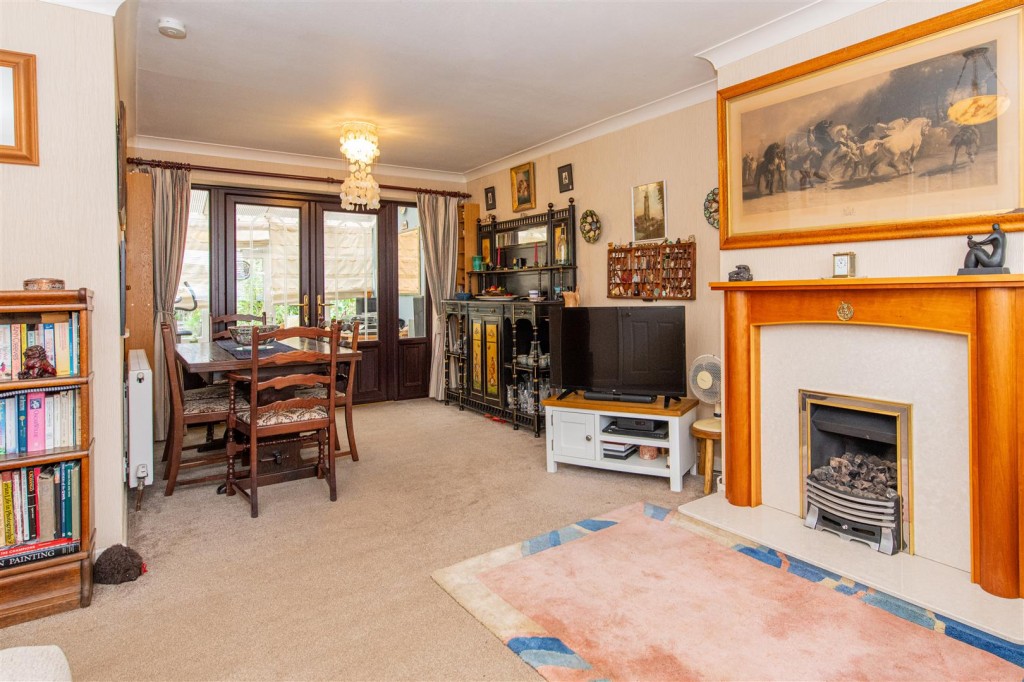 Images for Windmill Lane, Raunds EAID:oscarjamesapi BID:8