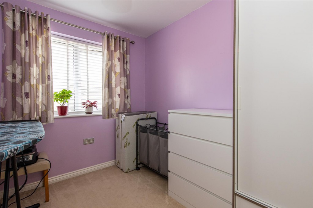 Images for Finedon Road, Burton Latimer EAID:oscarjamesapi BID:2
