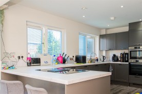 Images for The Avenue, Corby
