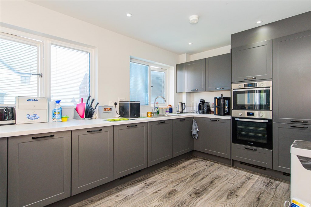 Images for The Avenue, Corby EAID:oscarjamesapi BID:4