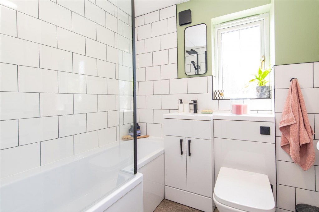 Images for Randall Close, Irthlingborough EAID:oscarjamesapi BID:8