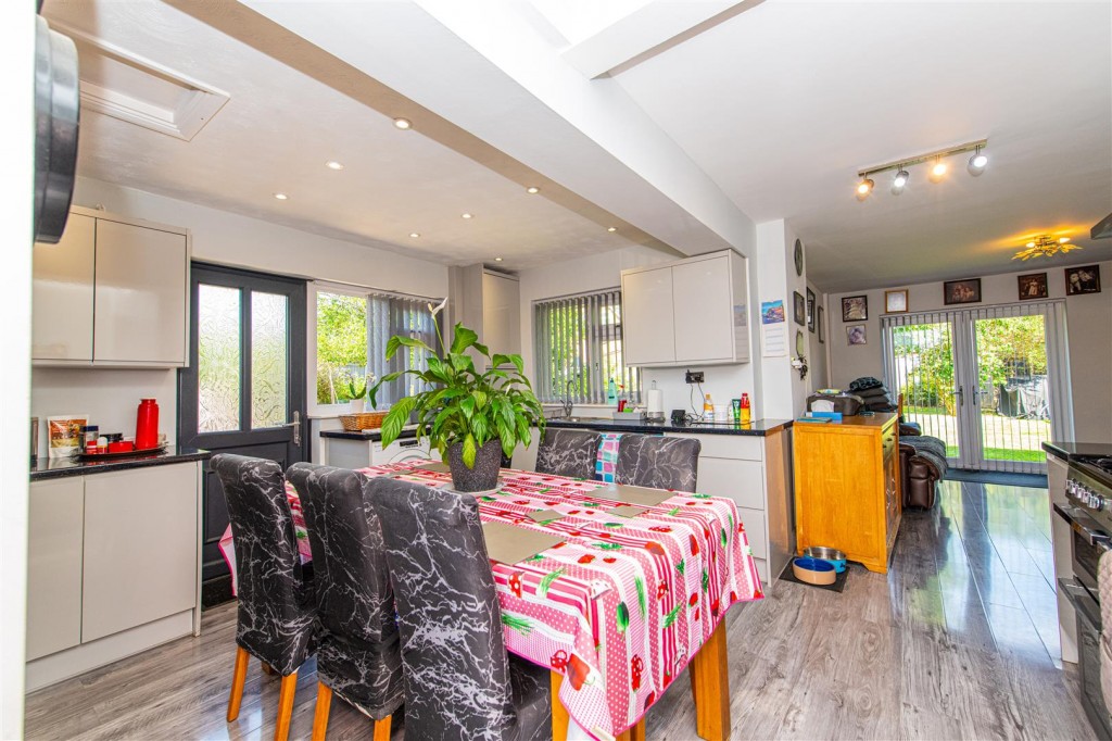 Images for Shire Road, Corby EAID:oscarjamesapi BID:4