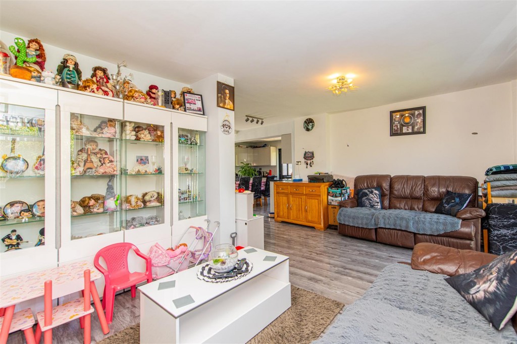 Images for Shire Road, Corby EAID:oscarjamesapi BID:4