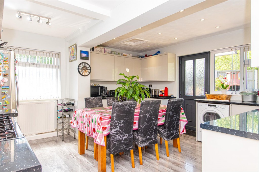 Images for Shire Road, Corby EAID:oscarjamesapi BID:4