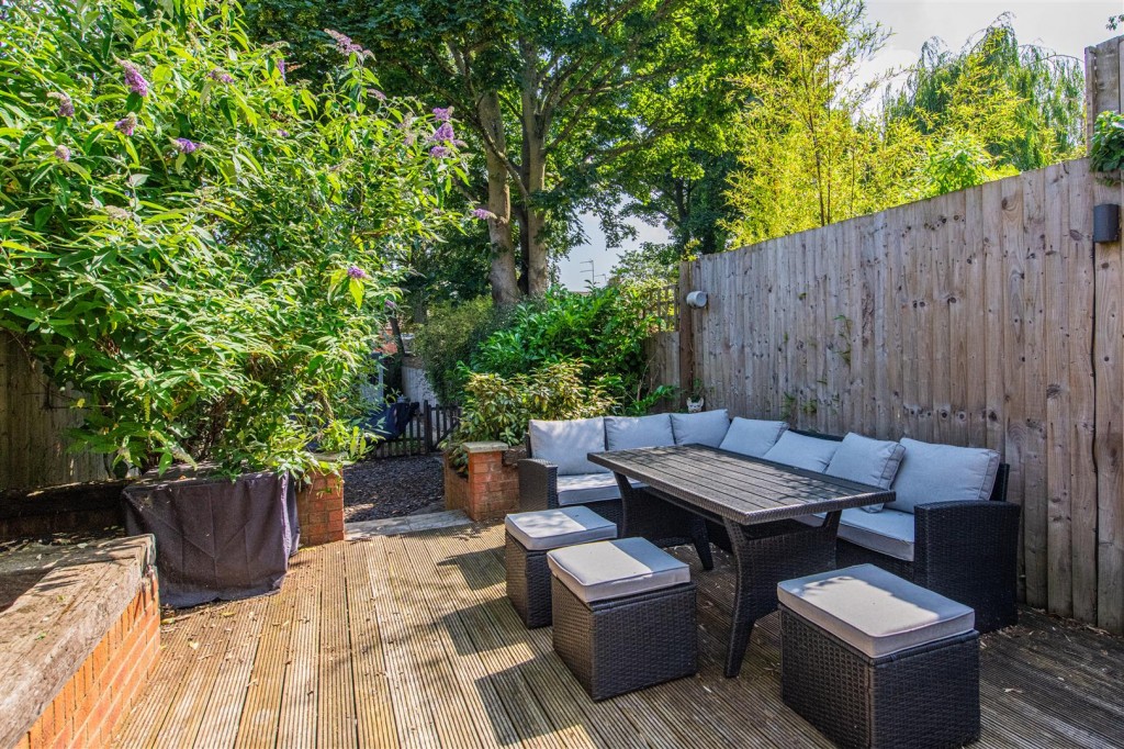 Images for Hawthorn Road, Kettering EAID:oscarjamesapi BID:2