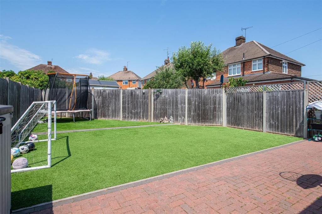 Images for First Avenue, Wellingborough EAID:oscarjamesapi BID:6