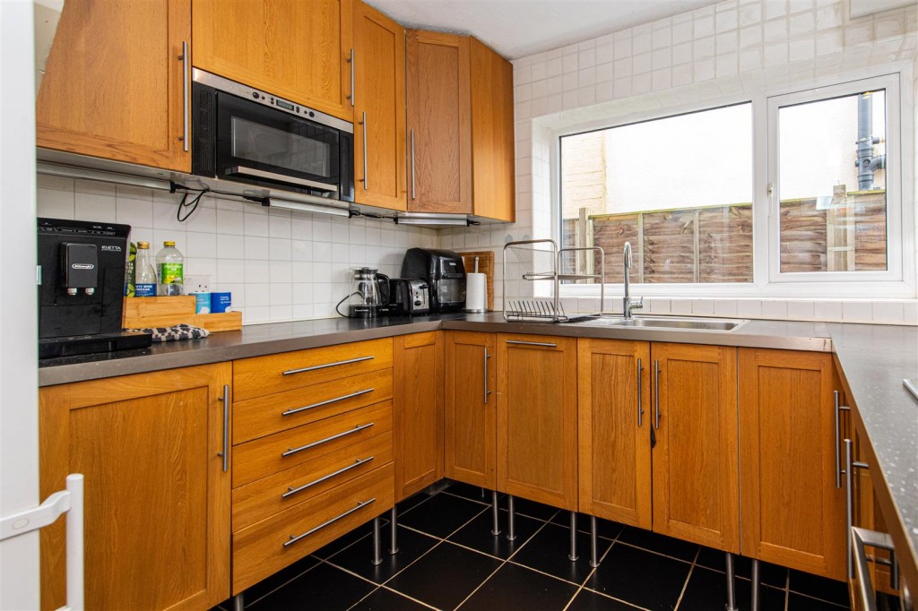 Images for Grosvenor Road, Barton Seagrave, Kettering EAID:oscarjamesapi BID:2