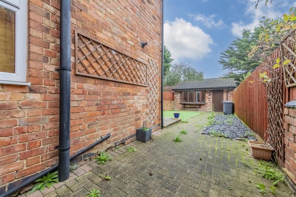 Images for Wood Street, Kettering EAID:oscarjamesapi BID:2