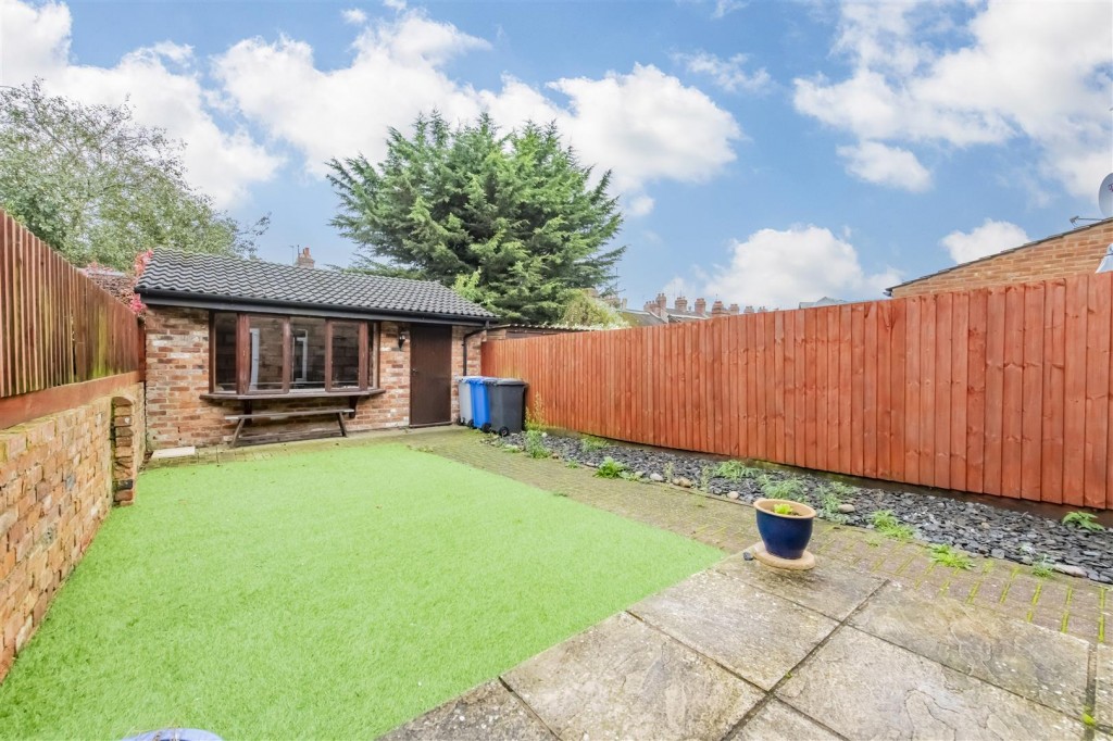 Images for Wood Street, Kettering EAID:oscarjamesapi BID:2